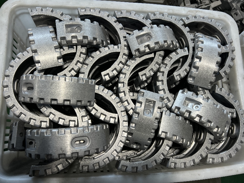 Зажим для труб